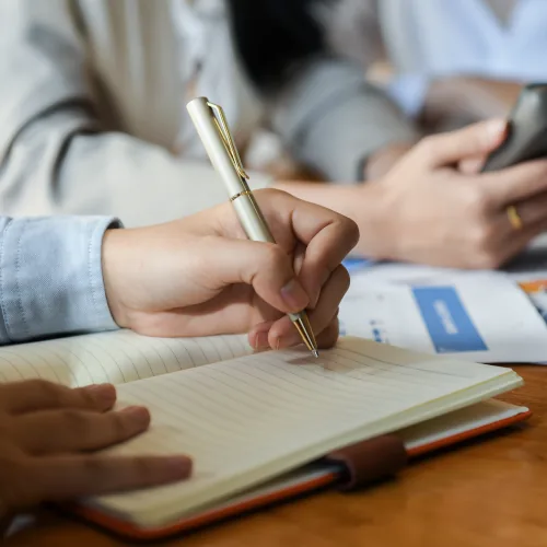 Rada ekonomiczna parafii pracuje nad finansami.